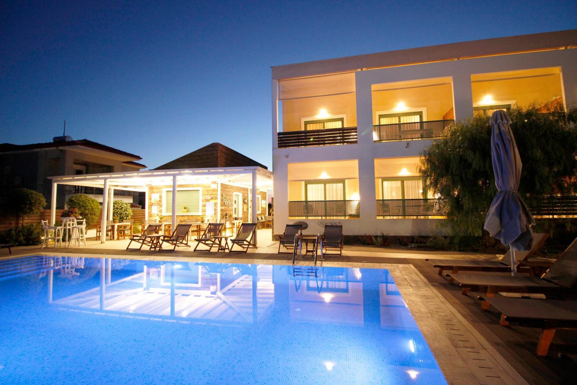 Alegria Suites Nikiti  Exterior photo