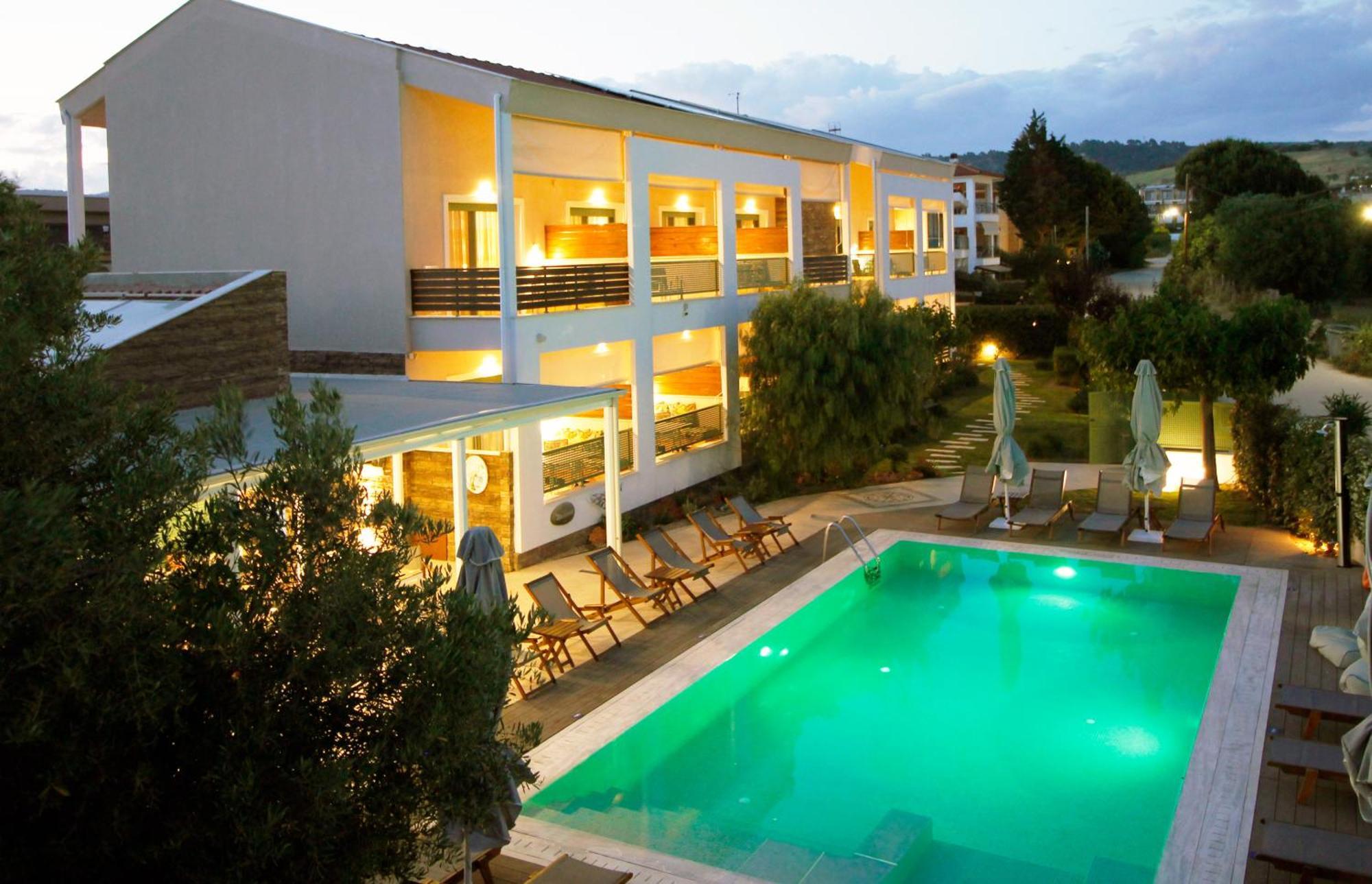 Alegria Suites Nikiti  Exterior photo