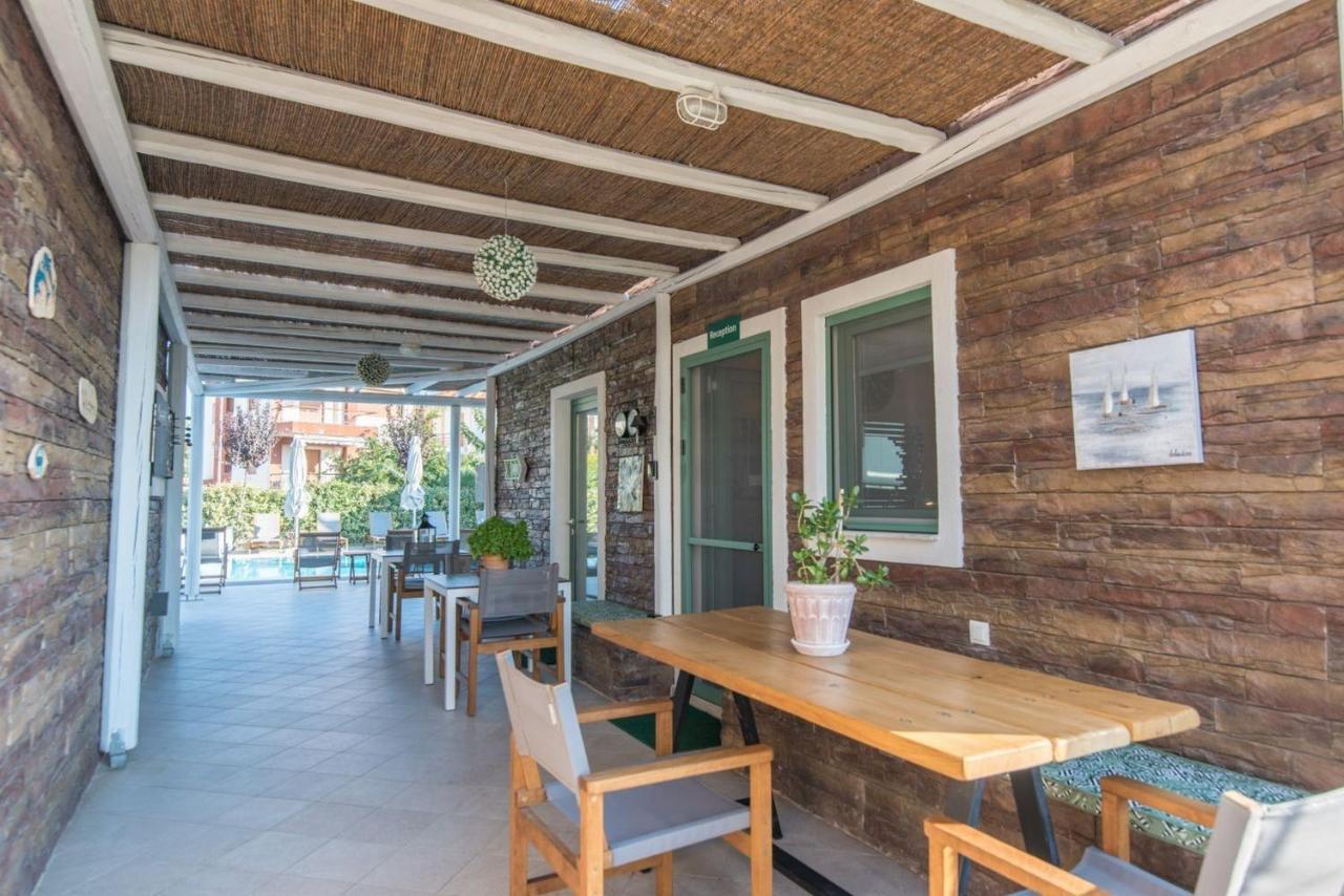 Alegria Suites Nikiti  Exterior photo